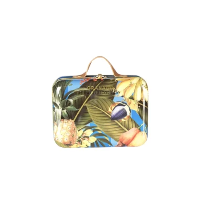 us_infusio_botnica_scented_suitcase